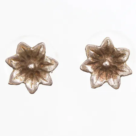 Ett par örhängen blommor Ø10,2mm, stift, 830/1000 silver Vikt: 1,3 g