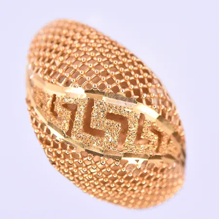 Ring stl:17 bredd 3-14 mm något skev skena 21K. Vikt: 3,3 g
