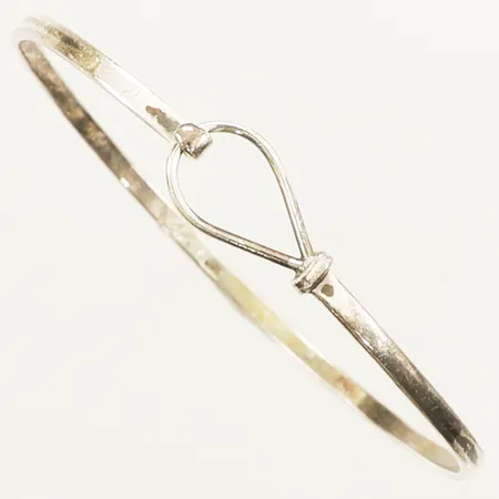 Armring innermått innermått 18cm bredd 2,6-10mm silver 925/1000 Vikt: 6 g