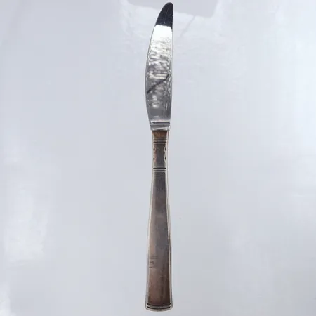 Kniv längd 20cm Silver 830/1000.  Vikt: 61,2 g