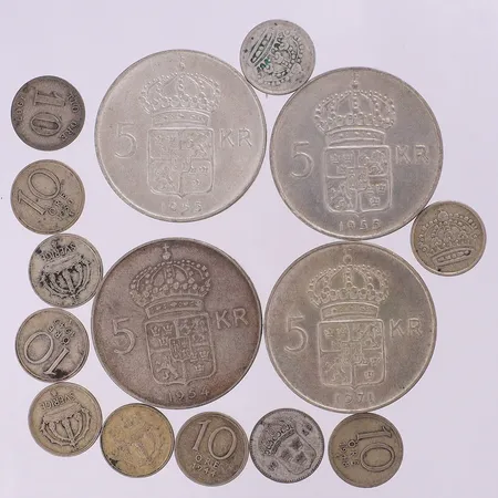 15 Mynt, blandade valörer och årtal, silver 400/1000 Vikt: 88,2 g
