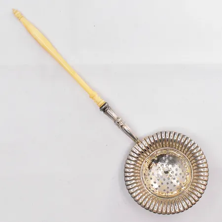 Tesil längd 20cm plasthandtag 830/1000 silver Vikt: 23 g