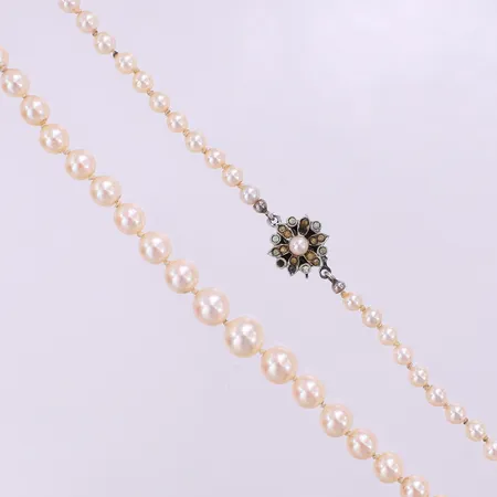 Pärlcollier doserat, längd 51,5cm bredd 3,8-7,4mm, saknas stenar på lås, lås silver 925/1000 Vikt: 0 g