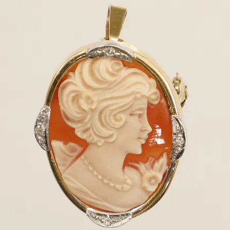 Hänge/brosch kamé med diamanter 4x0,01ct längd 28mm bredd 21,7mm 18K  Vikt: 4,1 g