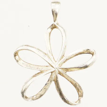 Hänge blomma längd 55mm inkl ögla bredd 27mm GHA silver 925/1000 Vikt: 3 g