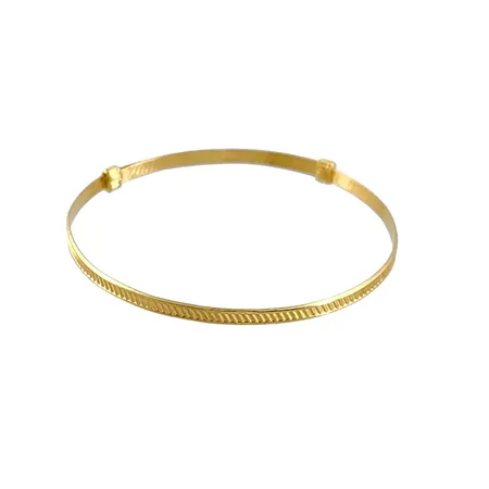 Armring i 22K guld - 916/1000, justerbar skena, inre omkrets maximalt 14,0 cm (liten modell / barnmodell), bredd 2 mm, fint skick Vikt: 1,9 g