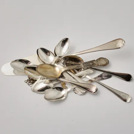 Diverse defekt silver, 830/1000, 26,27g.