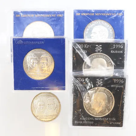 Samlarmynt, 2st Det kungliga bröllopet, 2st Kung Carl XVI Gustaf 50år, 2st 200 kronor minnesmynt 1983, 925/1000 silver Vikt: 162 g