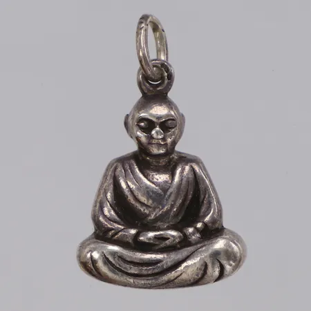 Hänge Buddha längd 34mm, bredd ca 20cm, 925/1000 silver Vikt: 16,2 g