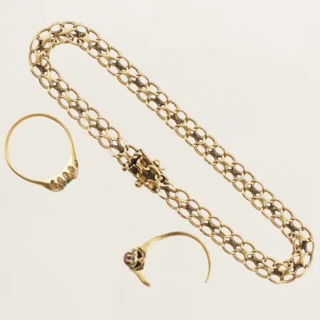 Två ringar ett armband defekta 18K Vikt: 12,5 g