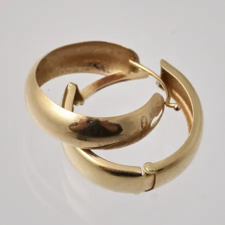 Diverse defekt guld, 18K, 1,4g.