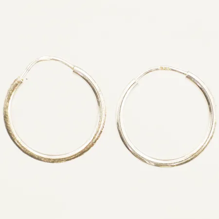 Ett par örhängen creoler Ø17mm bredd 1,8mm silver 925/1000 Vikt: 1,2 g