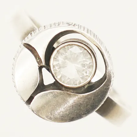 Ring med bergkristall Karl Laine Finnfeeling stl:16½, regleringsbar storlek bredd Ø12mm silver 925/1000 Vikt: 2,9 g