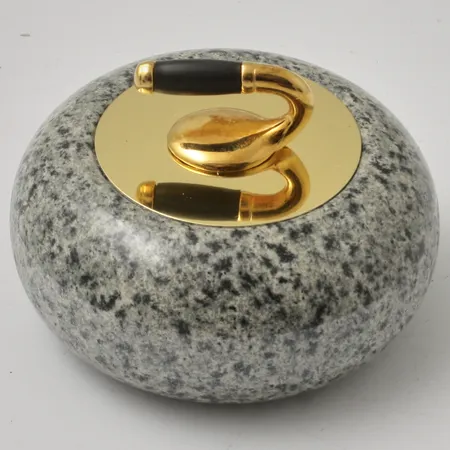  Mini Curling sten Ailsa Craig granit, handgjord i Scotland, Ø7cm, box, infoblad.