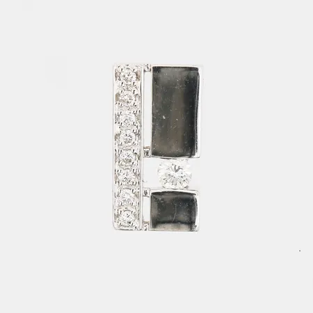 Hänge med diamanter 1xca0,07ct, 8xca0,01ct, längd 14mm, bredd 7mm, vitguld, GHA, 18K Vikt: 2 g
