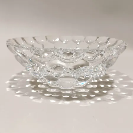Skål Hallon Anne Nilsson Orrefors, höjd ca 8cm Ø19cm signerad Orrefors  etikettmärkt  Skickas med paket.