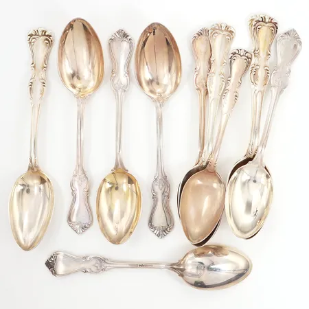 11 Matskedar i olika modeller silver 830/1000 Vikt: 592,2 g