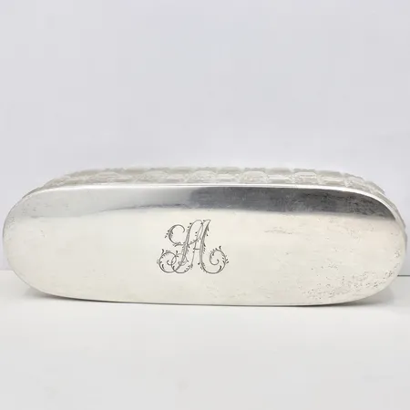 Glasskål med silverlock, Ø19x6cm, gravyr på lock, svenska stämplar, vikt på locket 99,5g, 830/1000 Silver, Bruttovikt: 472,1g