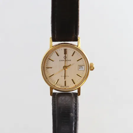 Damur Candino 18K quartz datum läderarmband gravyr går ej repig. 
