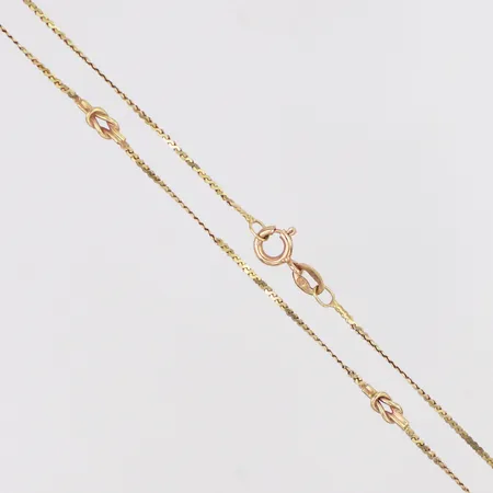 Kedja knutdetaljer längd 40,5cm, bredd 1,2-3,2mm, 18K Vikt: 3,7 g