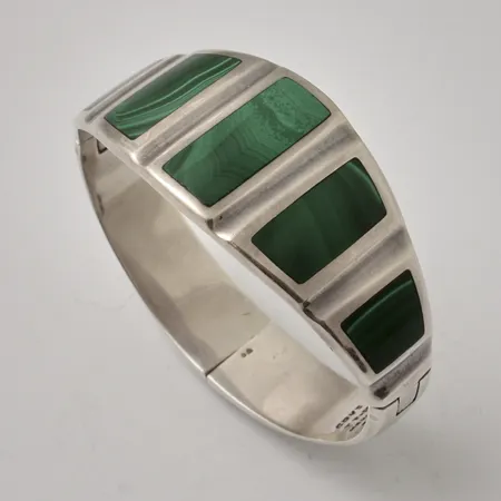 Armring 17,5cm bredd 710,8-27mm, Malakit, Crys Mexiko, 925/1000, 61,7g.
