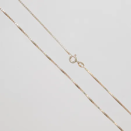Kedja längd 38,5cm, bredd 1mm, silver 925/1000 Vikt: 3,7 g