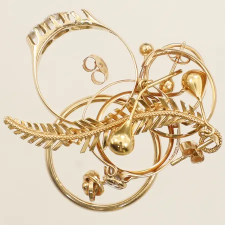 Diverse guld stenar gravyr defekt 18K Vikt: 11,3 g