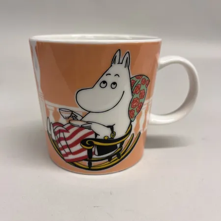 Muminmugg Moominmamma (2021-), Moomin Arabia, höjd 8cm, Ø8cm. Skickas med paket.