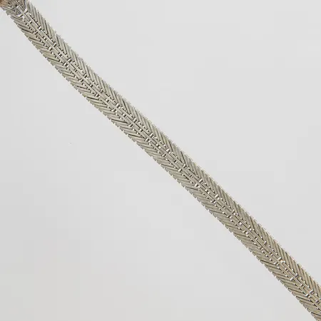 Armband längd 19,5cm, bredd 9mm, mindre brott på länk, silver 835/1000 Vikt: 18,8 g
