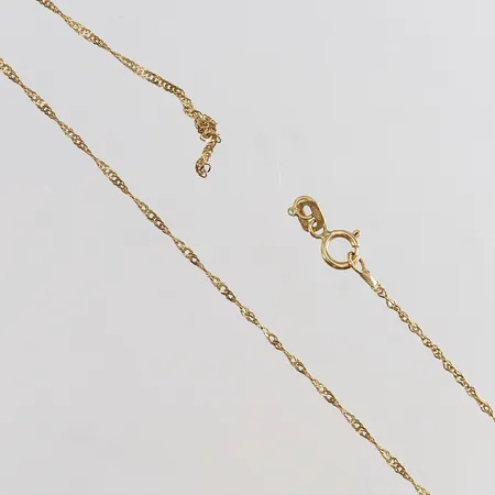 Kedja Singapore längd 39cm bredd 1mm defekt 18K. Vikt: 1 g