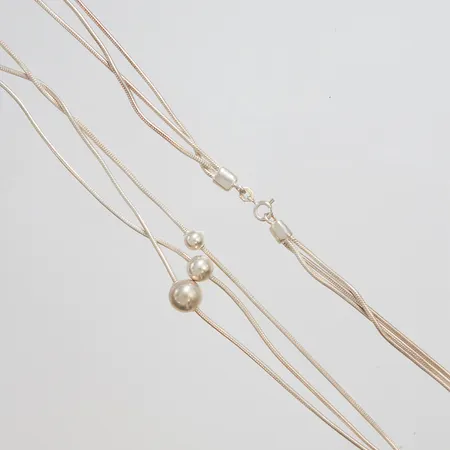 Flerradigt collier längd 42,5cm, silver 925/1000 Vikt: 26,5 g