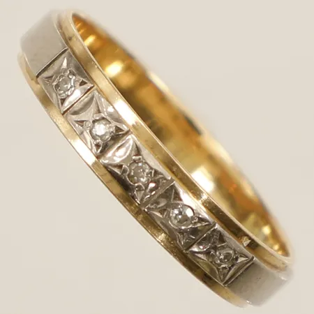 Ring tvåfärgad med vita stenar stl:17 bredd 3,7mm 18K Vikt: 2,5 g