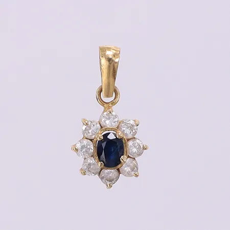 Carmoséhänge med stenar, höjd 17,3mm bredd 9,1mm, 18K. Vikt: 0,7 g
