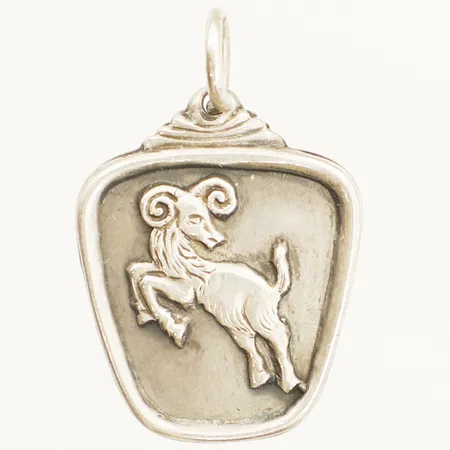 Hänge Stenbock 24x16mm gravyr silver Vikt: 2,9 g