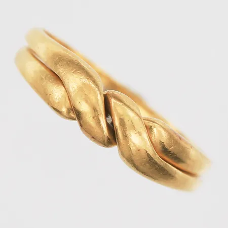 Pusselring, stl 17¼, bredd 5mm, Lissabon, 19K Vikt: 2,6 g