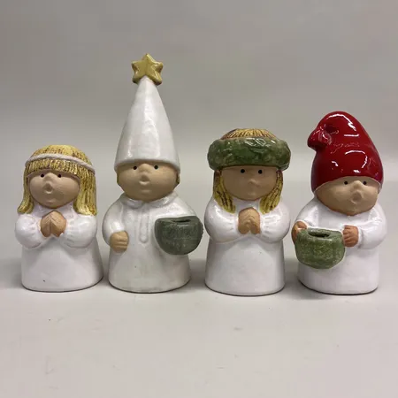Figuriner Luciatåg Lisa Larsson Rörstrand ,ur serien Adventsbarn, höjd ca 10-17cm, glaserat stengods, stämpelmärkta, Lucia med brännmärke på hjässan, andrasortering