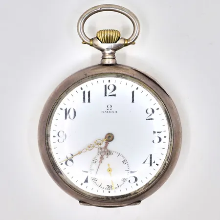 Fickur Omega manuell Ø51mm, boettnr:5805839, verk-nr: 4971469, innerboett silver, liten sekundvisare, 800/1000 Silver, Bruttovikt: 93,5g Vikt: 93,5 g