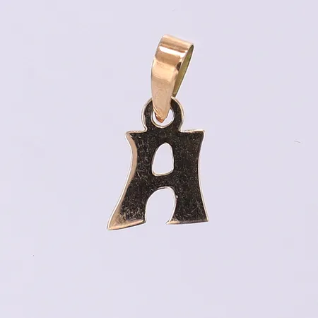 Hänge bokstav A, längd 14mm bredd 7,2mm, GTAB. 18K Vikt: 0,3 g