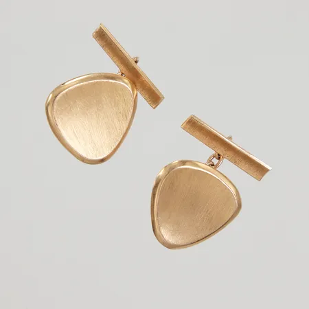 Ett par manschett knappar, ca 18mm, delvis matterade, ostämplade, 18K Vikt: 7,7 g