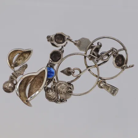 Diverse silver, skadat, defekt, silver Vikt: 14,1 g