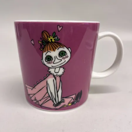 Muminmugg Mymble (2008-), Moomin Arabia, höjd 8cm, Ø8cm. Skickas med paket.