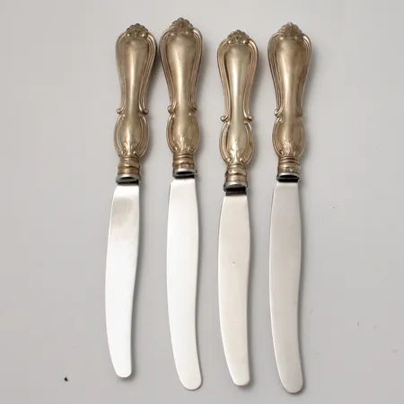 4st knivar modell Olga, 22cm, silver 830/1000, knivblas i stål, bruttovikt 276,89g, ca nettovikt 55g.