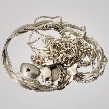 Diverse defekt silver, 830/1000, 20,18g.