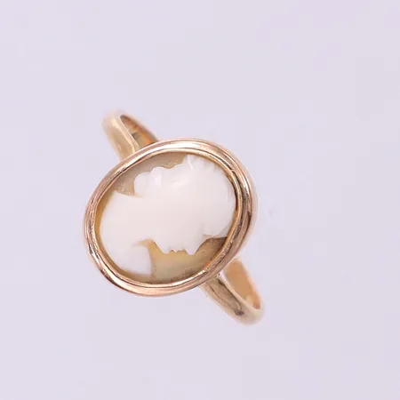 RIng Camé stl:15 bredd 1,5-11,1mm, camé lös i fattning. 18K  Vikt: 1,2 g