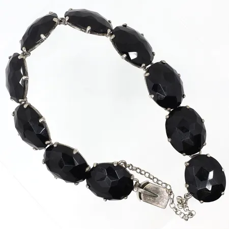 Armband med svarta stenar, längd: 17cm bredd: ca 15mm, säkerhets kedja, silver 830/1000, Vikt: 21,5 g