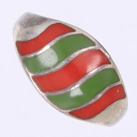 Ring med emaljdetaljer stl:17 bredd 3-11mm silver 925/1000 Vikt: 4,4 g