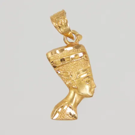 Hänge Nefertiti längd inklusive ögla 27mm, bredd 13,3mm, ostämplad 18K, Vikt: 1,5 g