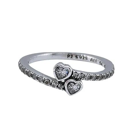 Ring "Hjärtan" Pandora Ale silver 925/1000, vita stenar, stl:17¾ mm, bredd 1,7-6,5 mm, mindre märken Vikt: 2 g