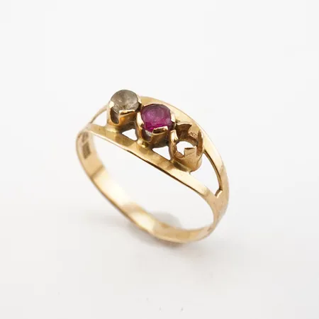 Ring, 18k, defekt Vikt: 1,5 g