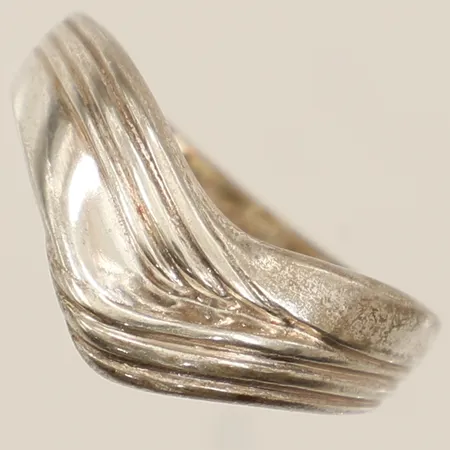Ring stl:15¾ bredd 7,3mm silver 925/1000 Vikt: 2,3 g